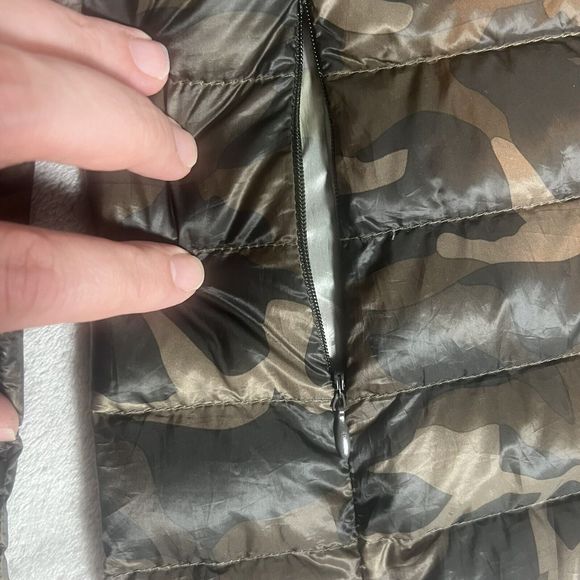 Design‎ Lab Lord & Taylor women's XS Down Packable Puffer jacket camouflage - Picture 5 of 6